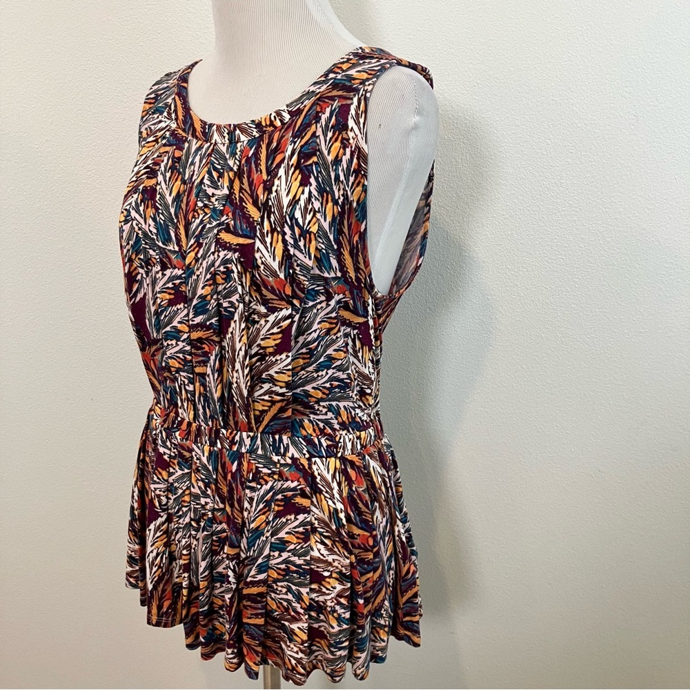 Sleeveless Multicolor Print Peplum Blouse - Picture 3 of 10